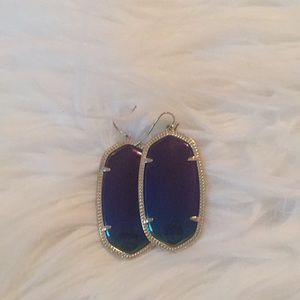 RARE Kendra Scott iridescent earrings!